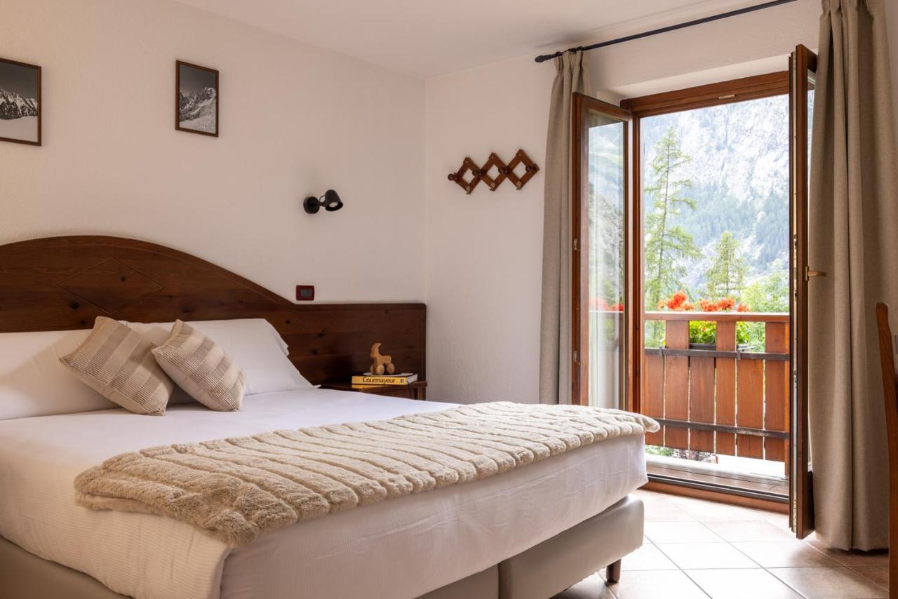 Le Reve Bed and Breakfast Κουρμαγιέρ Εξωτερικό φωτογραφία